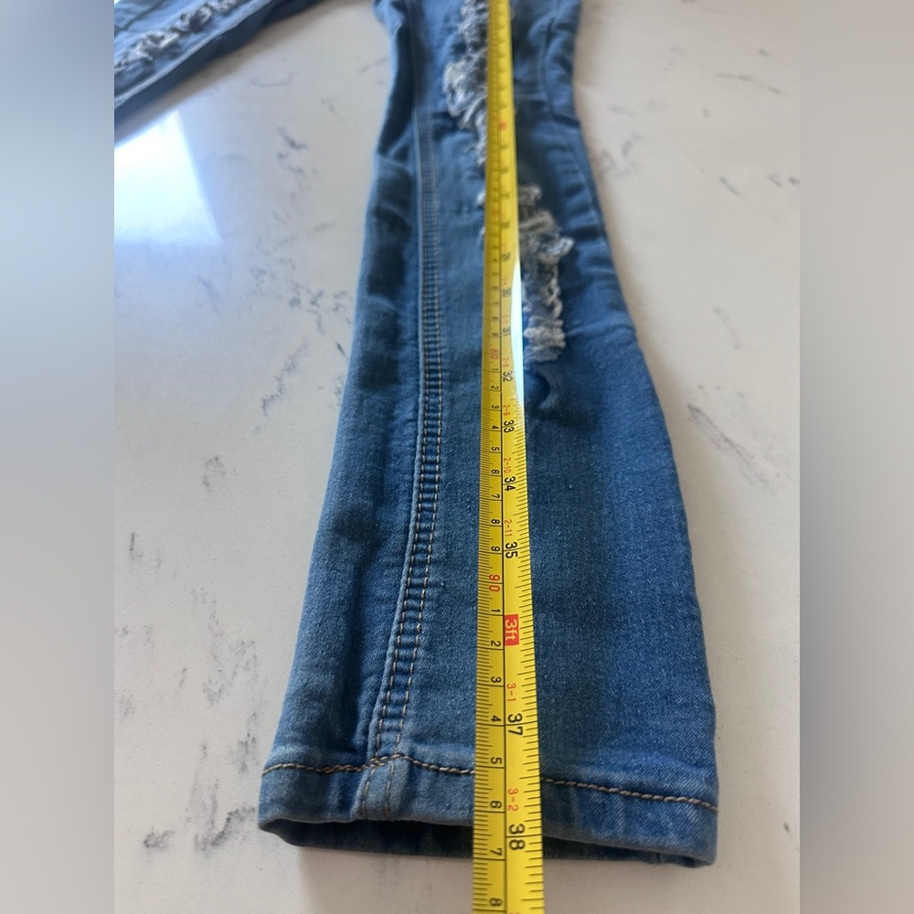UWD Juniors/Women’s Y2K Ripped Denim Skinny Jeans size 5 - Picture 3 of 8
